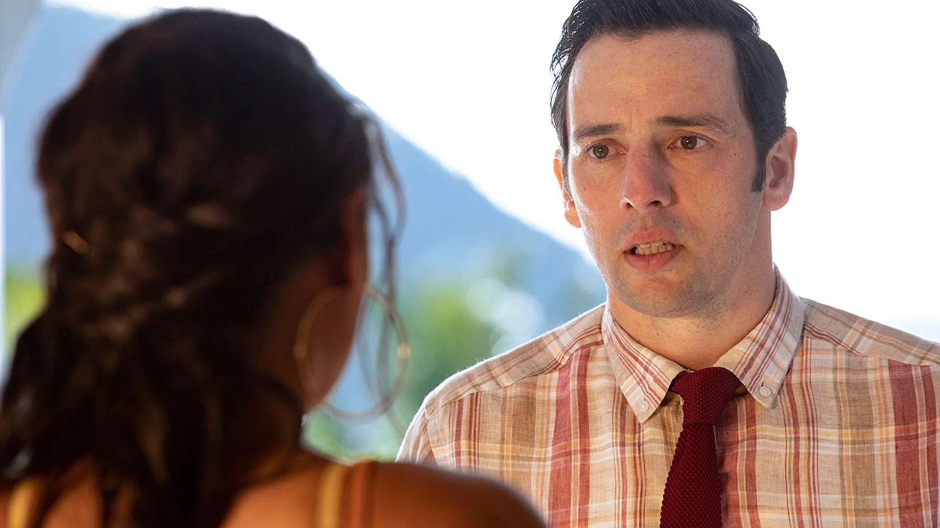 Death In Paradise Season 11 - Neville with a suspect