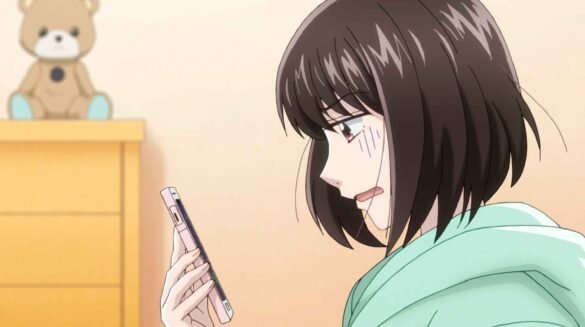 Koikimo - Ichika gets a SMS message