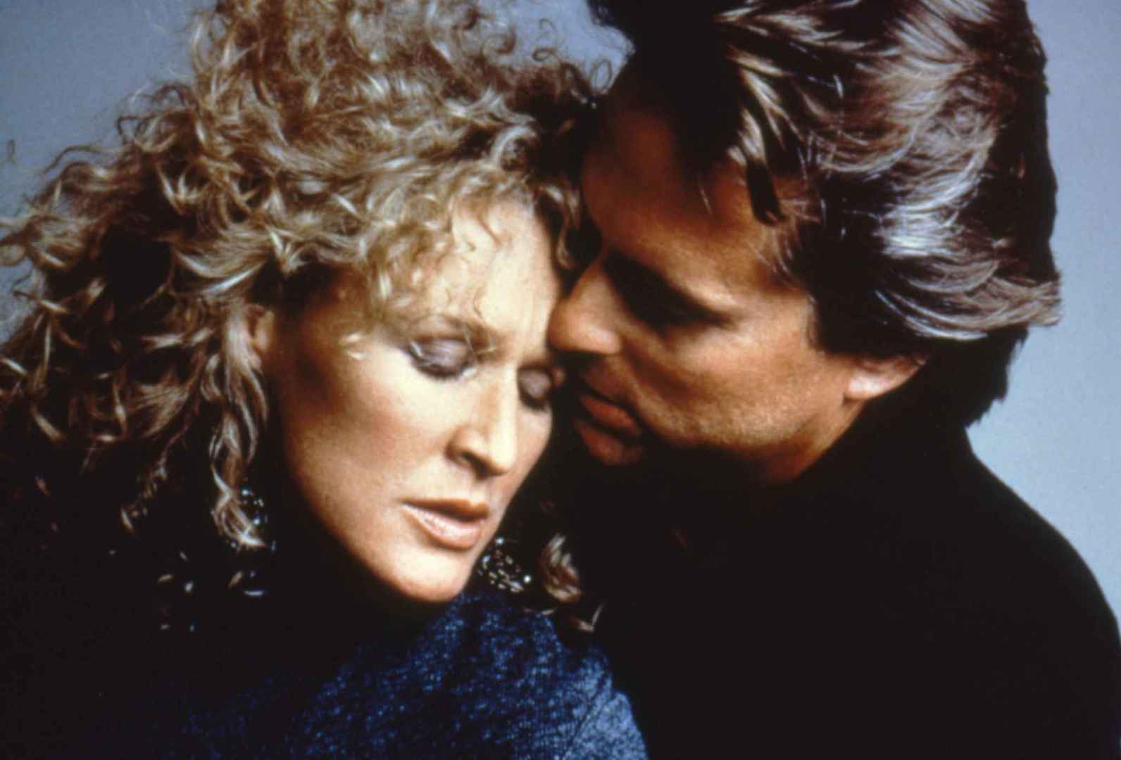 Fatal Attraction 1987 Alex Forrest and Dan Gallagher holding each other